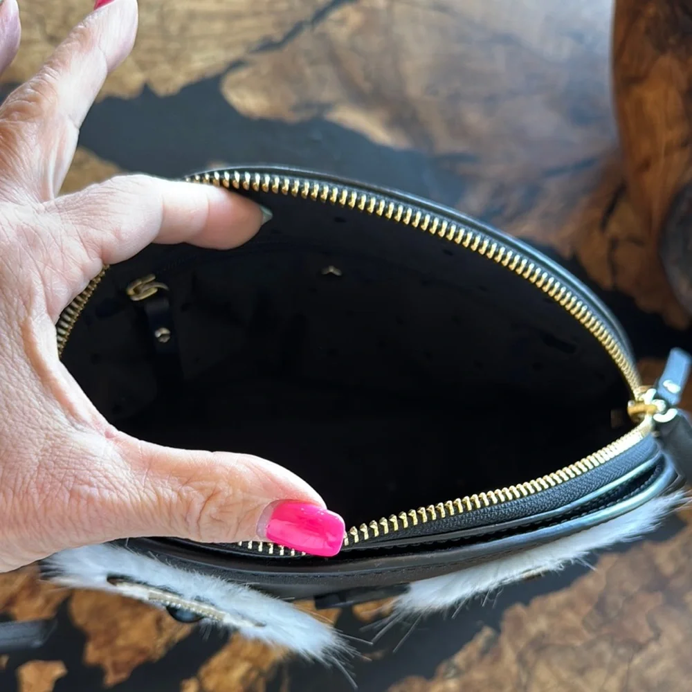Kate Spade Lottie Penguin NWOT Small Black and White Crossbody Bag - Picture 4 of 5